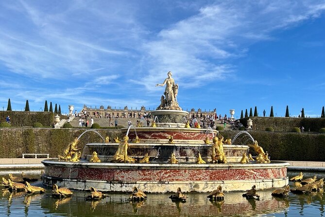 Paris: Versailles Palace with Gardens and Estate Entrance Ticket - Pacing, Crowd Levels, and Visitor Tips