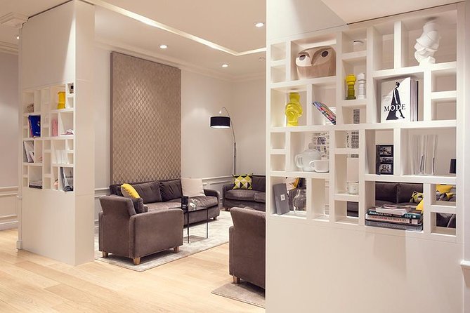 Paris VIP Shopping Experience with Lounge Access, Lunch and Transfer - Flexibility and Booking Details