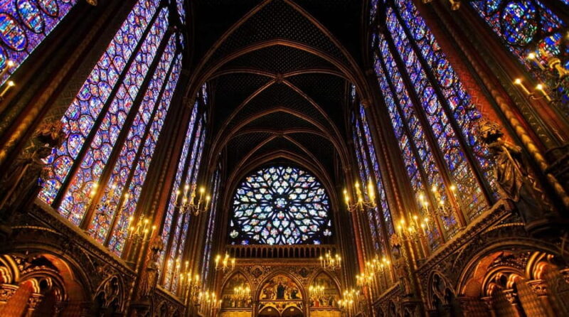 Paris: Walking Tour with Notre Dame or Ste-Chapelle Access - The Role of the Expert Guides in Bringing Paris to Life