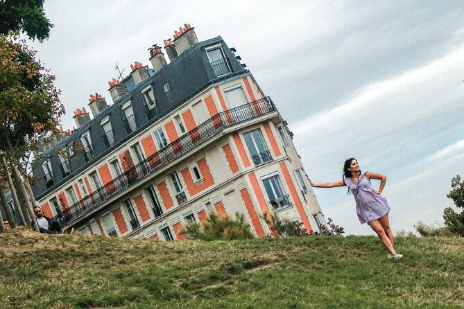 Paris Walking Tours: Discover Paris' Iconic Sites and Secret Spots - Sainte-Chapelle: A Stained Glass Masterpiece