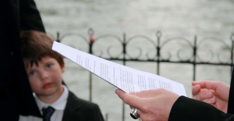 Paris: Wedding Vows Renewal Personal Photo or Video Shoot - The Ceremony: Personal Vows and Readings in the City of Romance