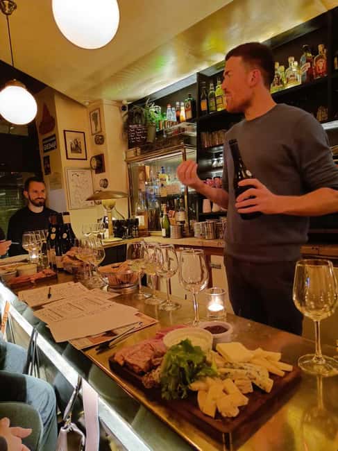 Paris - Wine tasting, foie gras, charcuterie, cheese and final quiz - Key Points