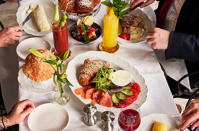 Parisian Dinner Steps from Central Park and Times Square - Practical Details: Meeting Point and Timing