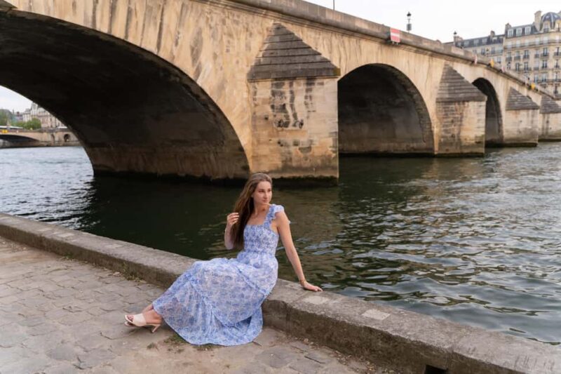 Paris:sunset photoshoot in  of Paris- Louvre Orsay Eiffel - Key Points