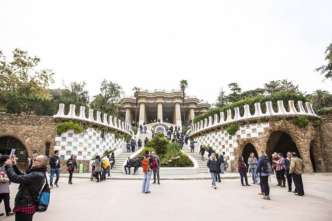 Park Güell and Sagrada Familia Private Tour - The Experience of a Private Guide