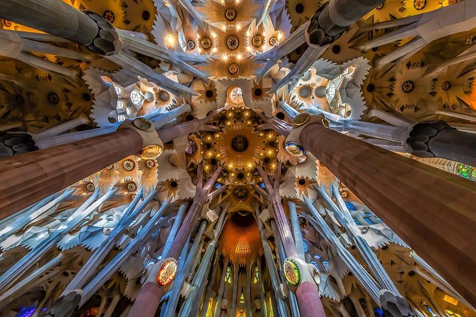 Park Guell and Sagrada Familia Private Tour with Hotel pick-up - Passing Through Las Ramblas and Port Vell
