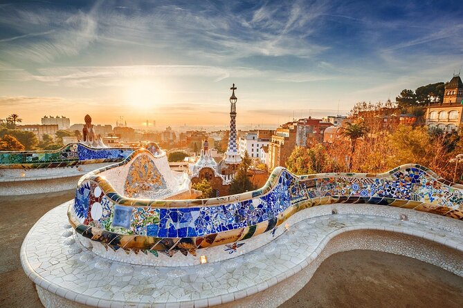 Park Güell Guided Tour in Barcelona - Emphasizing the Views and Iconic Features