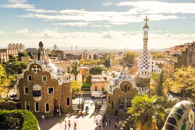 Park Guell & Sagrada Familia Tour with Skip the Line Tickets - Exploring Park Güell: Gaudí’s Colorful Vision