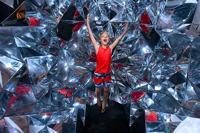 Park Xenses - The Best Pictures with Dimension only from Cancun - The Park’s Food and Souvenir Options