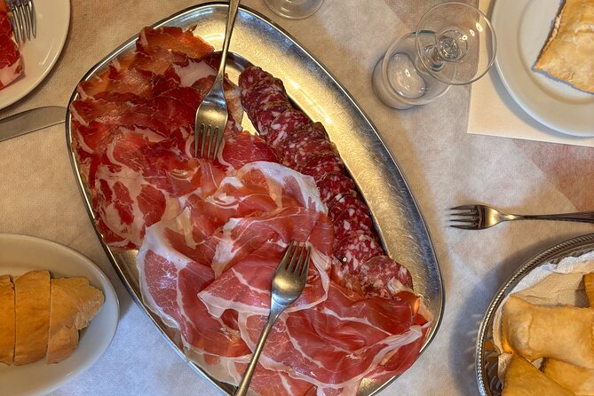 Parma Food Tour: Parmigiano Reggiano & Prosciutto di Parma - Exploring Prosciutto di Parma at Salumificio Conti