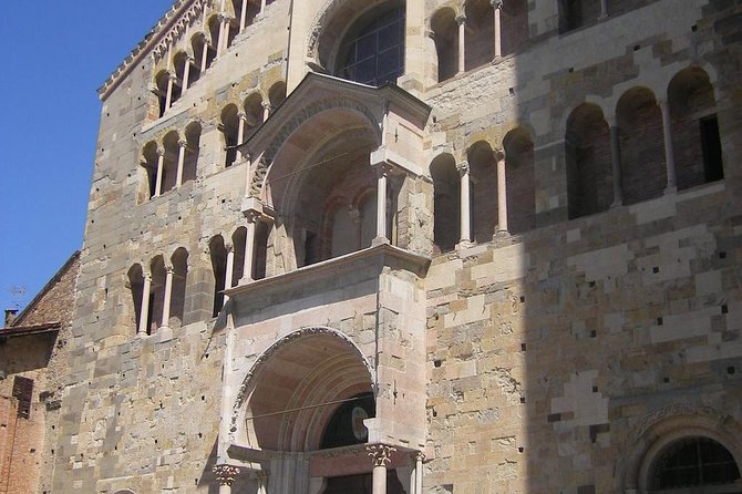 Parma In-depth Walking Tour: Classic Parma Visit, City-Center Medieval Treasures - Exploring the Religious Heart: Piazza del Duomo