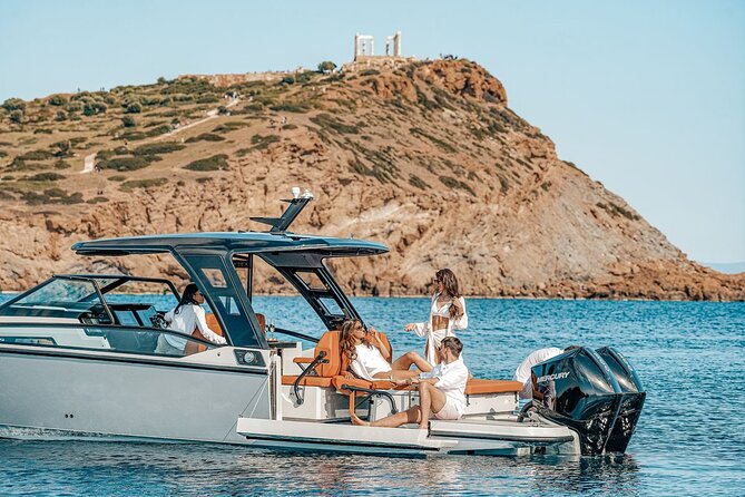 Paros-Antiparos Private Cruise on a Luxurious Saxdor 320 - What’s Included and What to Consider