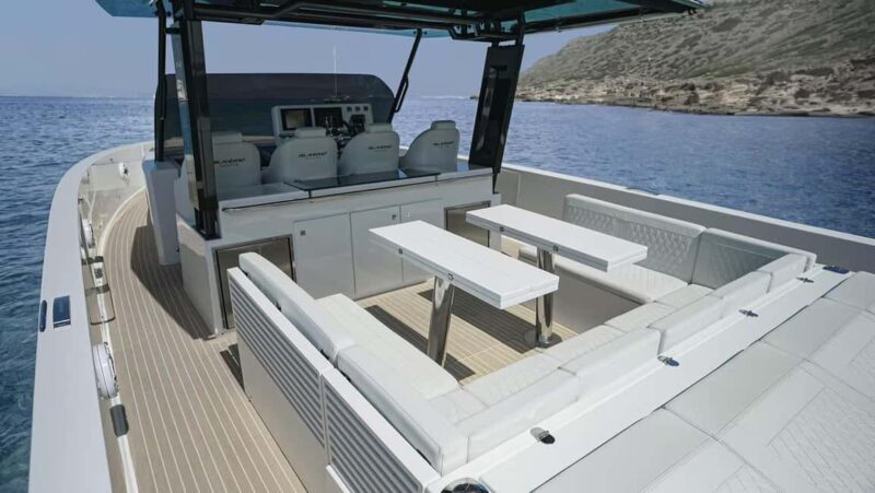 Paros: Private Boat Tour to Antiparos & Blue Lagoon Swimming - Discover the Luxury of a Private Yacht Trip Around Paros and Antiparos