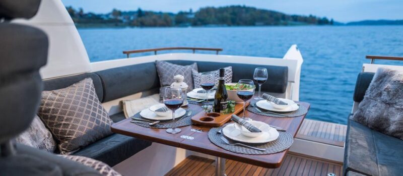 Paros: Private Luxury Boat Day Trip with Snacks and Drinks - Onboard Snacks and Refreshments
