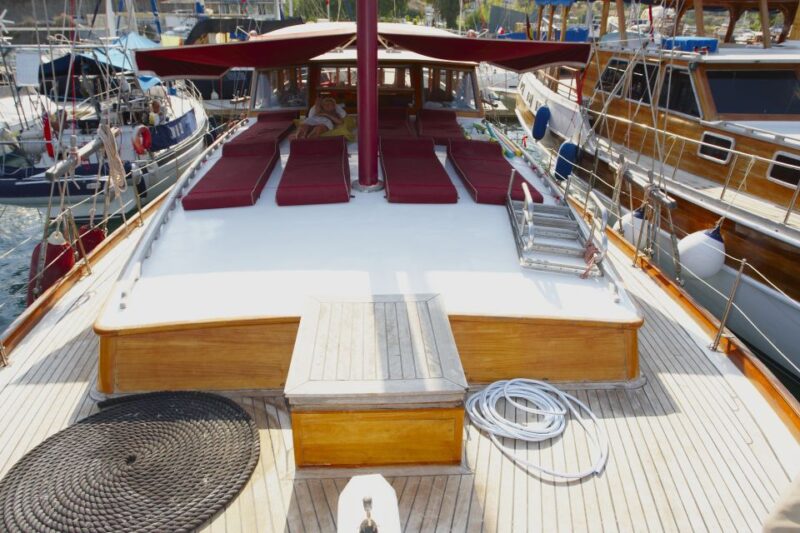 Paros: Traditional Gulet Shared or Private Island Cruise - Pricing and Value Compared to Similar Tours