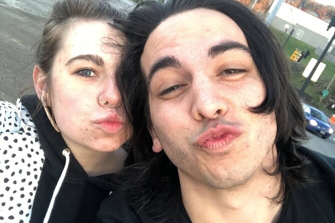 Participate in a Fun Scavenger Hunt in Burbank by Wacky Walks - Flexibility and Scheduling for Your Burbank Adventure