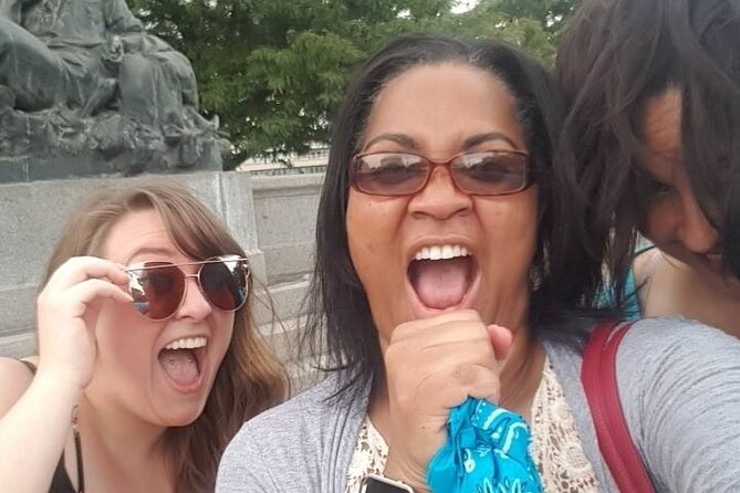 Participate in a Fun Scavenger Hunt in Hartford by 3Quest Challenge - Starting Point at 800 Main St: Easy Access and Convenient Location