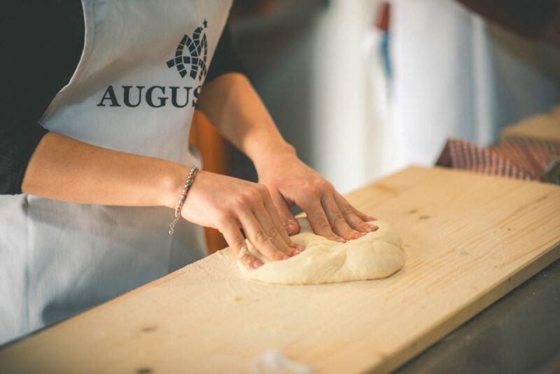Partinico: Pizza-Making Class on an Organic Farm with Wine - Key Points