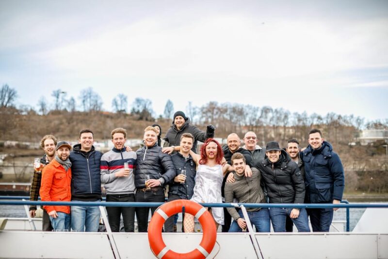 Party in Prague: Private River Cruise with Unlimited Drinks - Starting Point at Manes Bridge in Front of the Czech Philharmonic