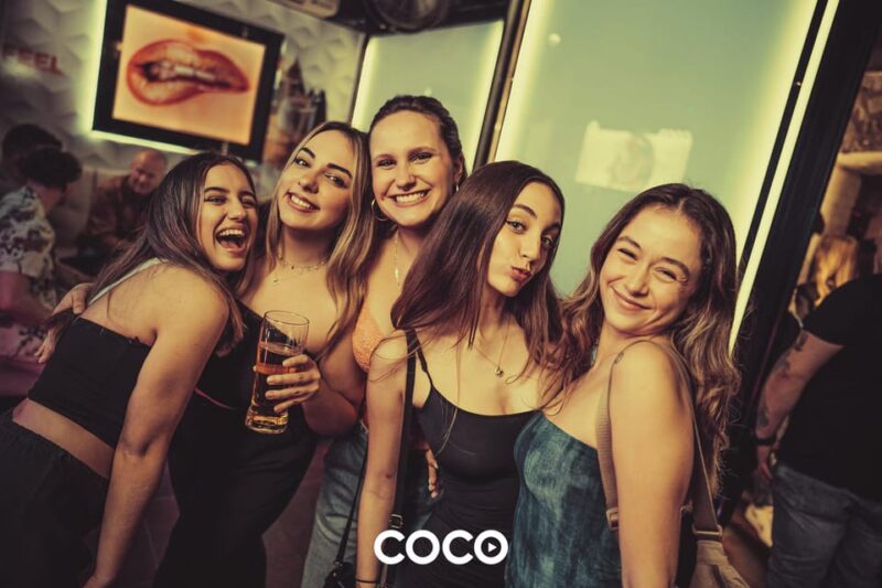 Party Ticket COCO Music Club Cracow - Drink Selection and Bar Experience