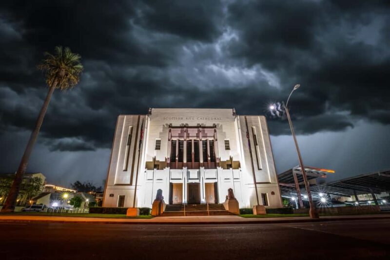 Pasadena Ghost Tour: Purgatory Phantoms - Castle Green and the Sculptor’s Ghostly Fall