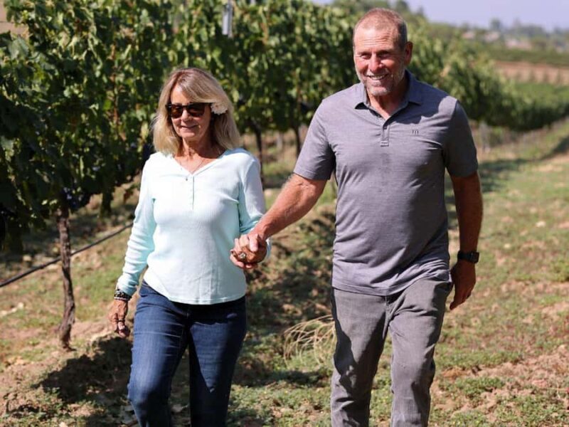 Paso Robles: 3-Winery Tour with Picnic Lunch - Key Points