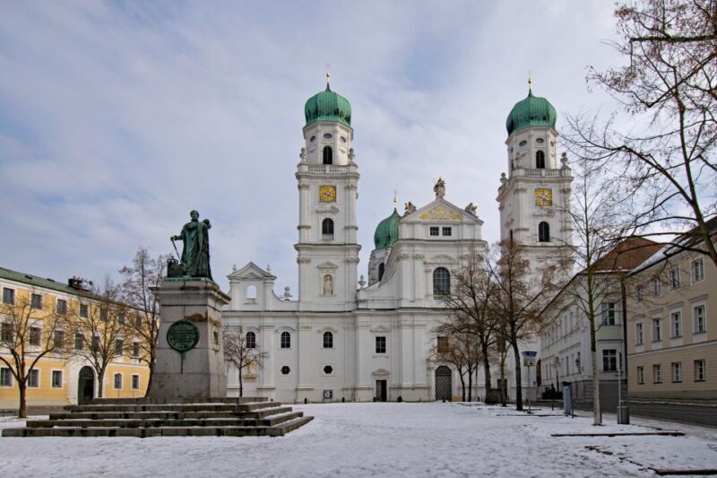 Passau: 1-Hour Guided City Walking Tour - Discover Passau’s Historic Old Town and Its Winding Streets