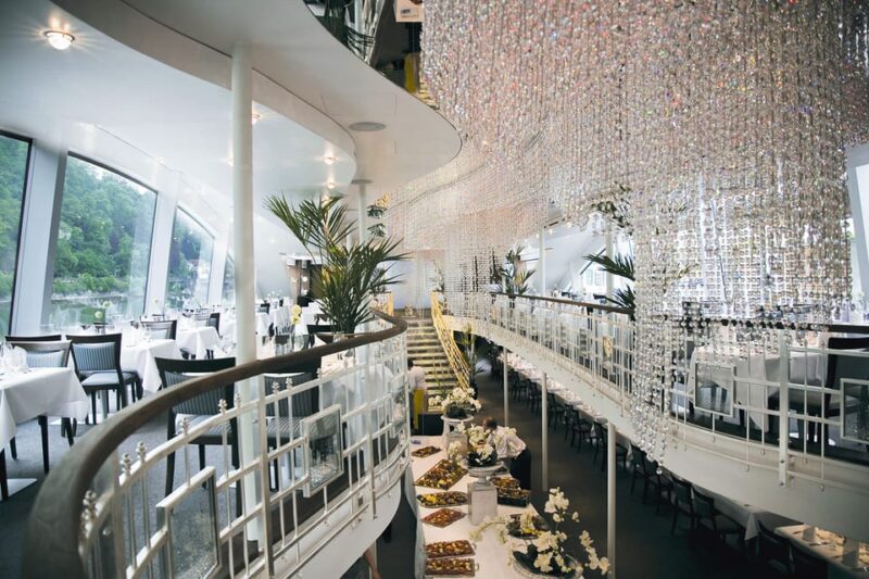 Passau: Crystal Ship Sightseeing Cruise - Comparing the Crystal Ship to Other Passau Tours