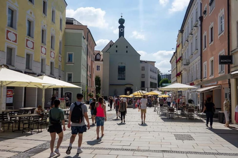 Passau: Express Walk with a Local in 60 minutes - Discover Passau in 60 Minutes with a Local Guide