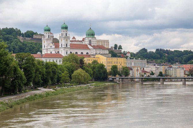 Passau Private Walking Tour With A Professional Guide - Key Points