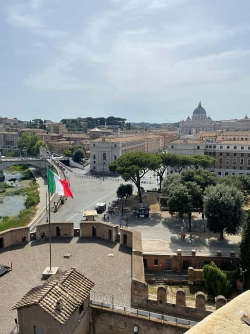 Passetto di Borgo:Vaticans Hidden Path & Castel Sant'Angelo - Discover the Passetto di Borgo and Castel SantAngelo in Rome
