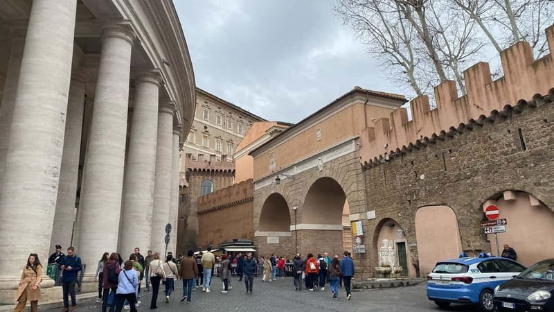 Passetto di Borgo:Vaticans Hidden Path & Castel Sant'Angelo - Practical Details: Meeting Point, Duration, and Accessibility