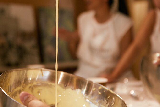 Pasta and Gelato Cooking Class in the heart of Florence - Enjoying a Meal with Unlimited Wine and Soft Drinks