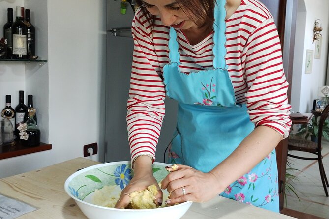 Pasta Class Cook Traditional -Sciacca-Wine included-Shuttle extra - Accessibility and Group Size