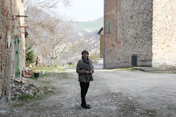 Pasta Class in Bologna in a 15th-Century Estate Home with Chiara - Cooking in a Beautiful Rural Atmosphere