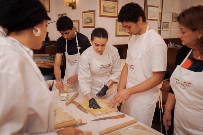 Pasta Cooking Class in Rome - Fettuccine Class in Piazza Navona - The Location: Piazza Navona, Rome’s Artistic Heart