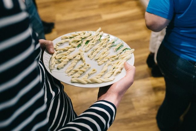 Pasta cooking class with Naples pasta chef - The Experience Provider: eatwith