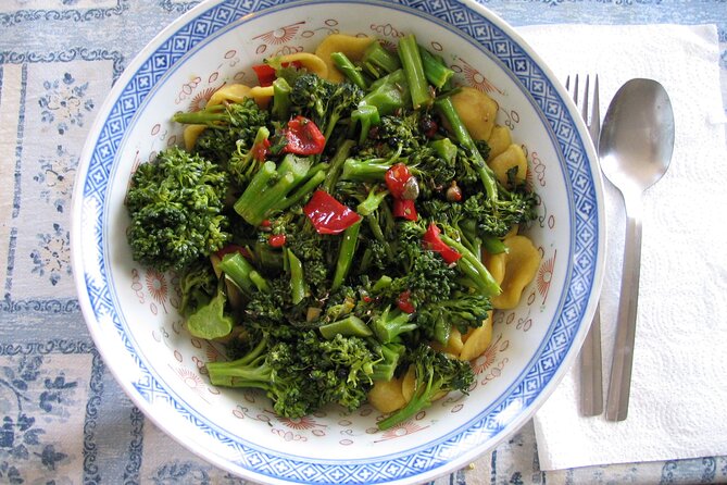 Pasta Cooking Lesson and Lunch on Garda Lake - Logistics: Meeting Point and Group Size