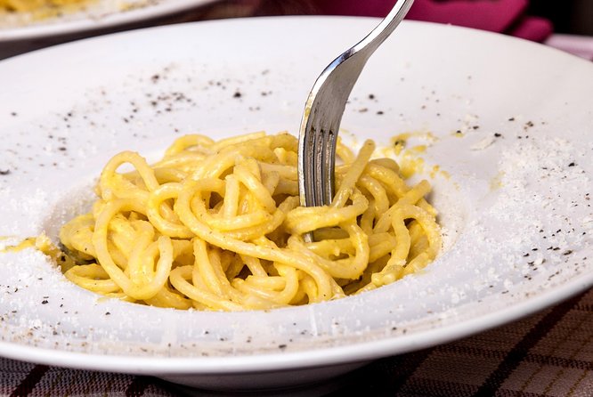 Pasta, Pizza & Gelato Food Tour in the Heart of Ancient Rome - Expert Guides Bring Monti to Life