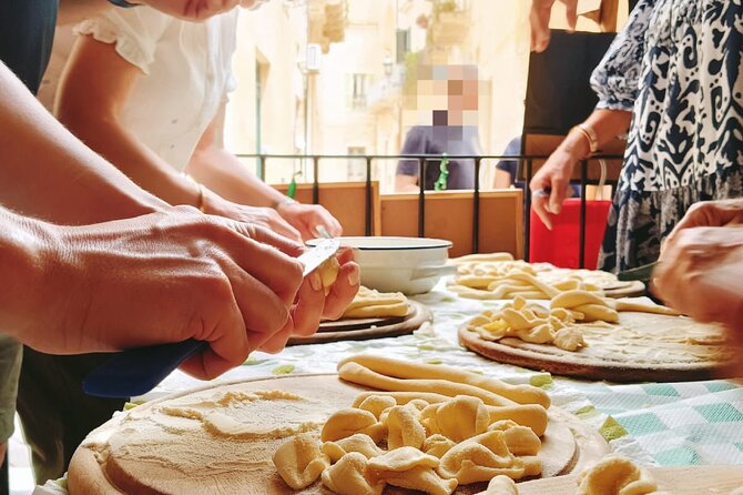 Pasta & Vino in Lecce - Crafting Pasta from Scratch with a Local Expert