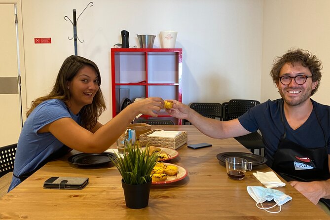 Pasteis de Nata Experience - The Atmosphere and Teaching Style