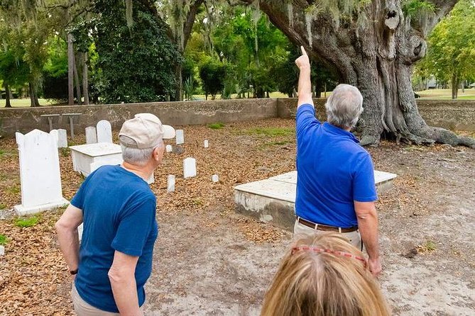 Pat Conroy's Beaufort Tour by Golf Cart - Starting Point at 1006 Bay Street in Beaufort
