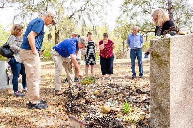 Pat Conroy's Beaufort Tour by Golf Cart - Discovering Beaufort’s Film and Literary Connections