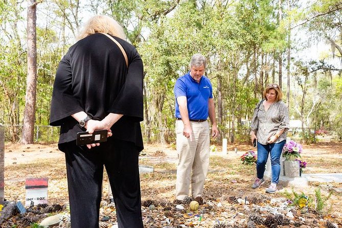 Pat Conroy's Beaufort Tour by Golf Cart - Optional End-Stop at the Pat Conroy Literary Center