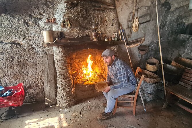 Path of Gods Hike, with Food Experience at Shepherd's Hut - Starting Point at Bomerano in Agerola