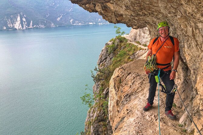 Path of the Smugglers - The Experience Led by Skilled Guides