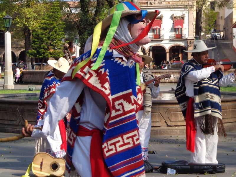 Patzcuaro - Janitzio Tour to watch the "butterfly nets" - Boat Ride to Janitzio Island and Butterfly Nets Observation