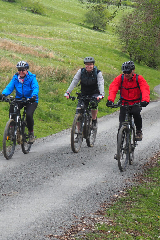Peak District Highlights eBike Tour - The Experience of a Small Group Tour