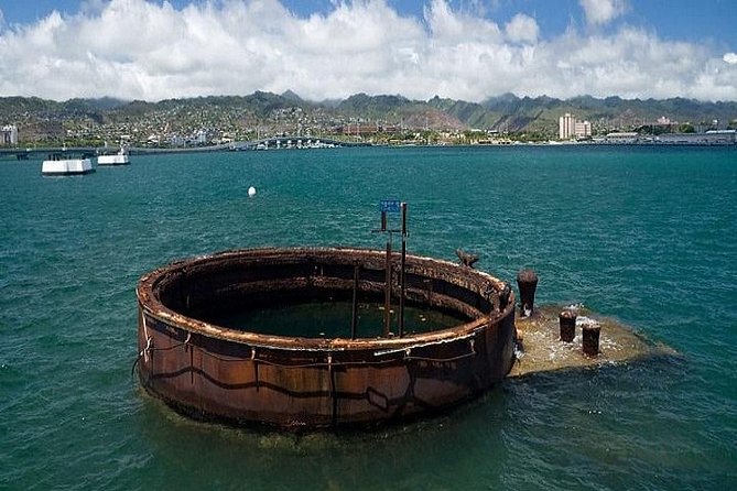Pearl Harbor and Mini Circle Island from Kauai - Explore Oahu’s Top Destinations in One Full-Day Tour from Kauai