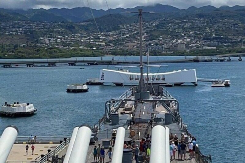 Pearl Harbor Passport: A Complete Experience - The Significance of the USS Arizona Memorial Visit